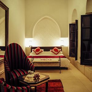 Suite met een Queen Size Bed